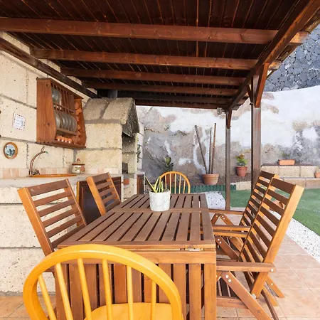 Live Barranco Hondo Crisanto Holiday home *